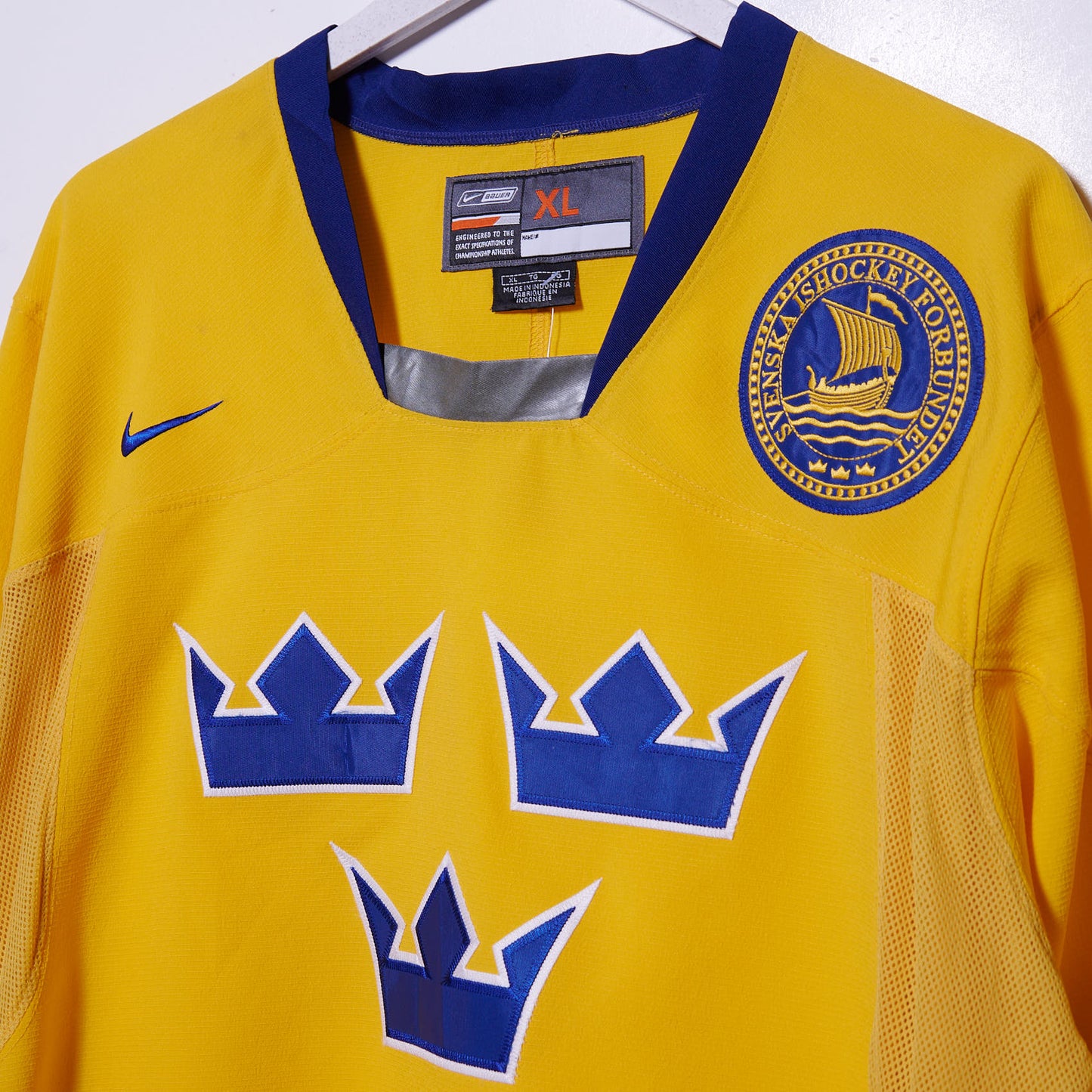 Vintage Sweden National Team Nike Ice Hockey Jersey XL