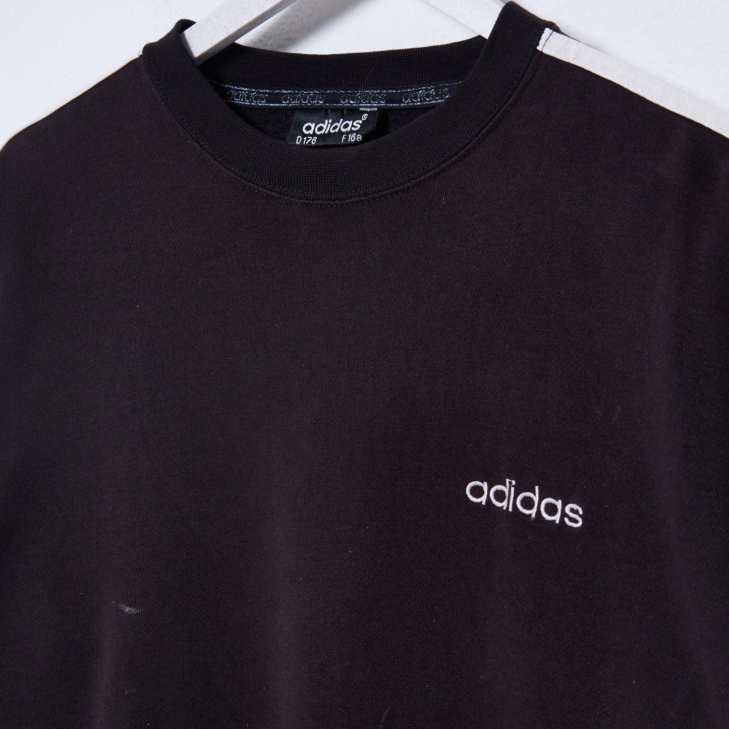 Vintage Adidas Sweatshirt Small