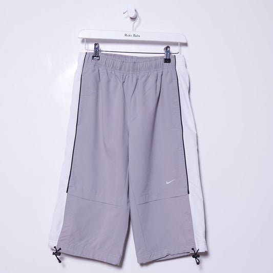 Vintage Nike 3/4 Length Shorts Small