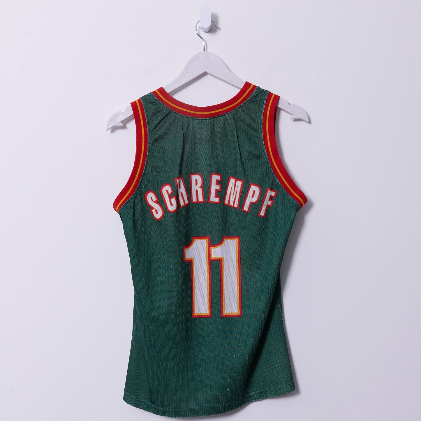 Vintage Seattle Super Sonics NBA Champion Jersey #11 Schrempf Small
