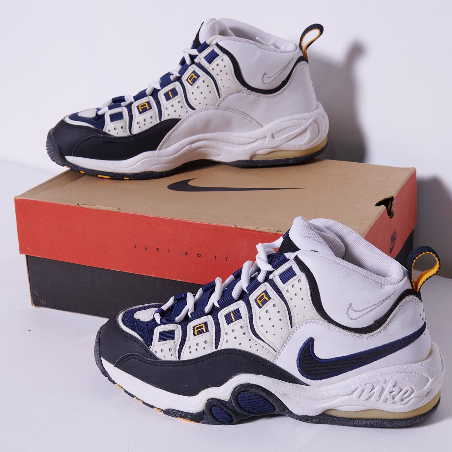 New with Box DS Vintage Nike Air Max Super CB Charles Barkley 1997 UK 12