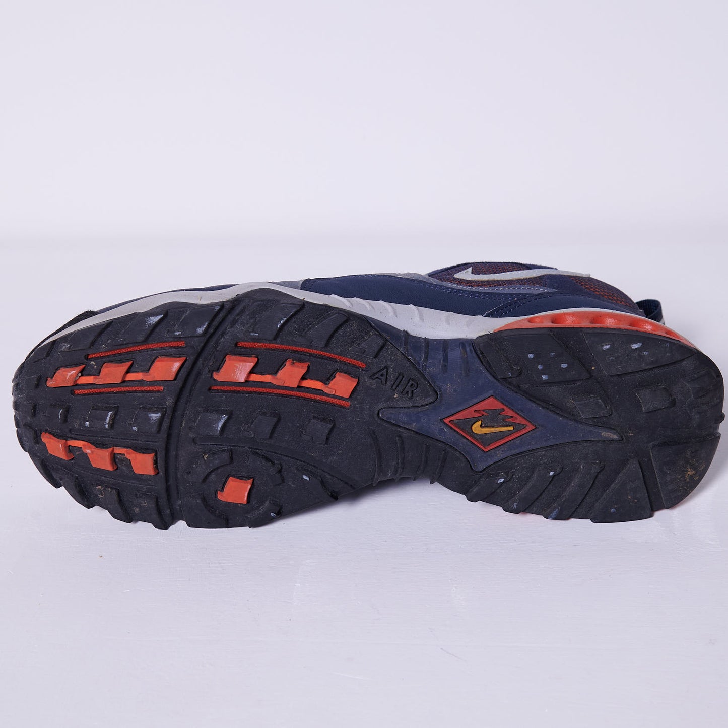 New with Box DS Vintage Nike Air Terra 2008 UK 12