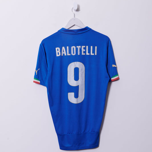 Vintage Italy 2012-2013 Puma Home Shirt #9 Balotelli Medium