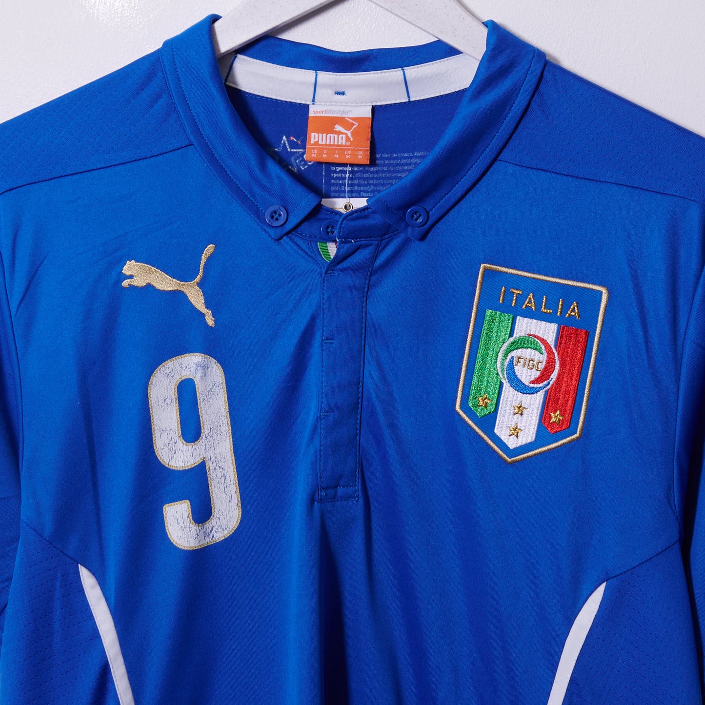 Vintage Italy 2012-2013 Puma Home Shirt #9 Balotelli Medium