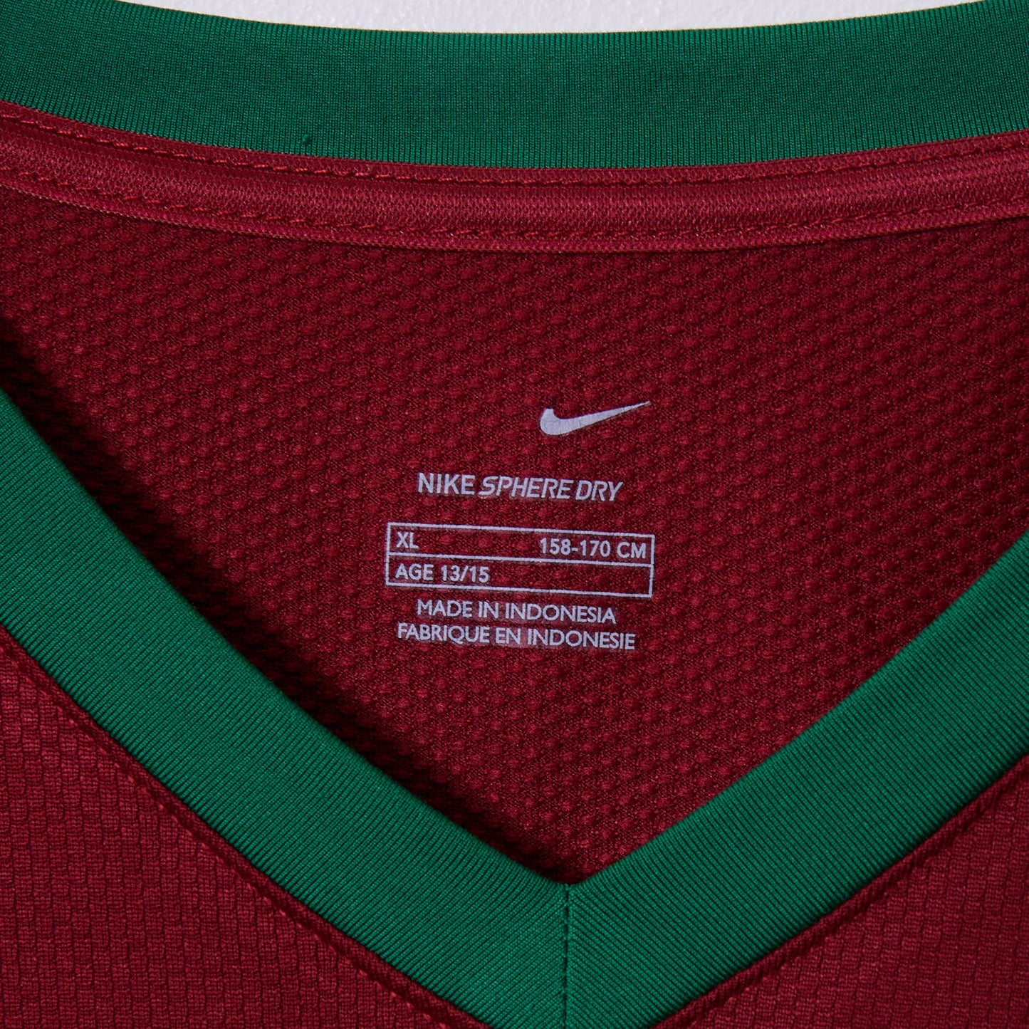 Vintage Portugal 2004-2005 Nike Home Shirt #17 C. Ronaldo Small