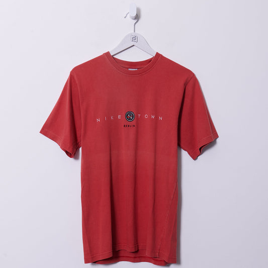 Vintage Nike Town T-Shirt Medium