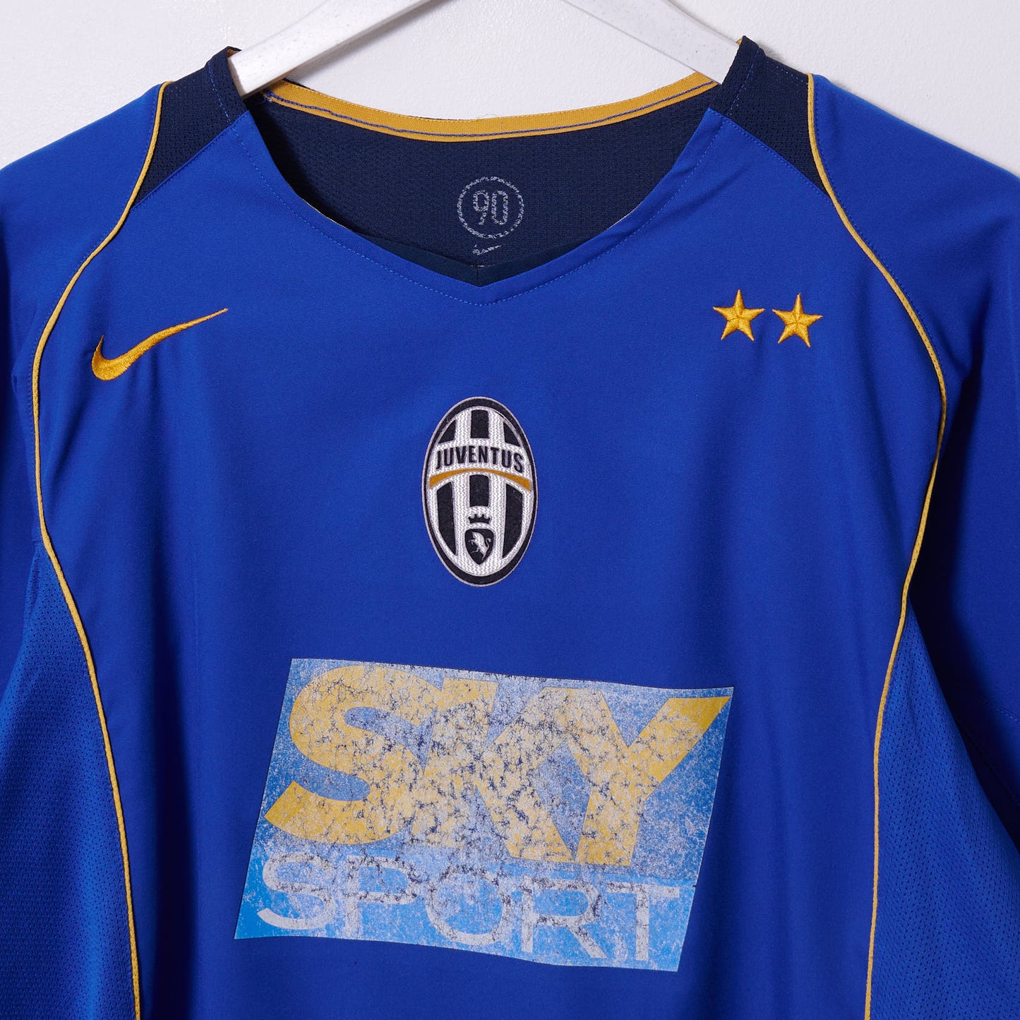 Vintage Juventus 2004-2005 Nike Away Shirt Medium