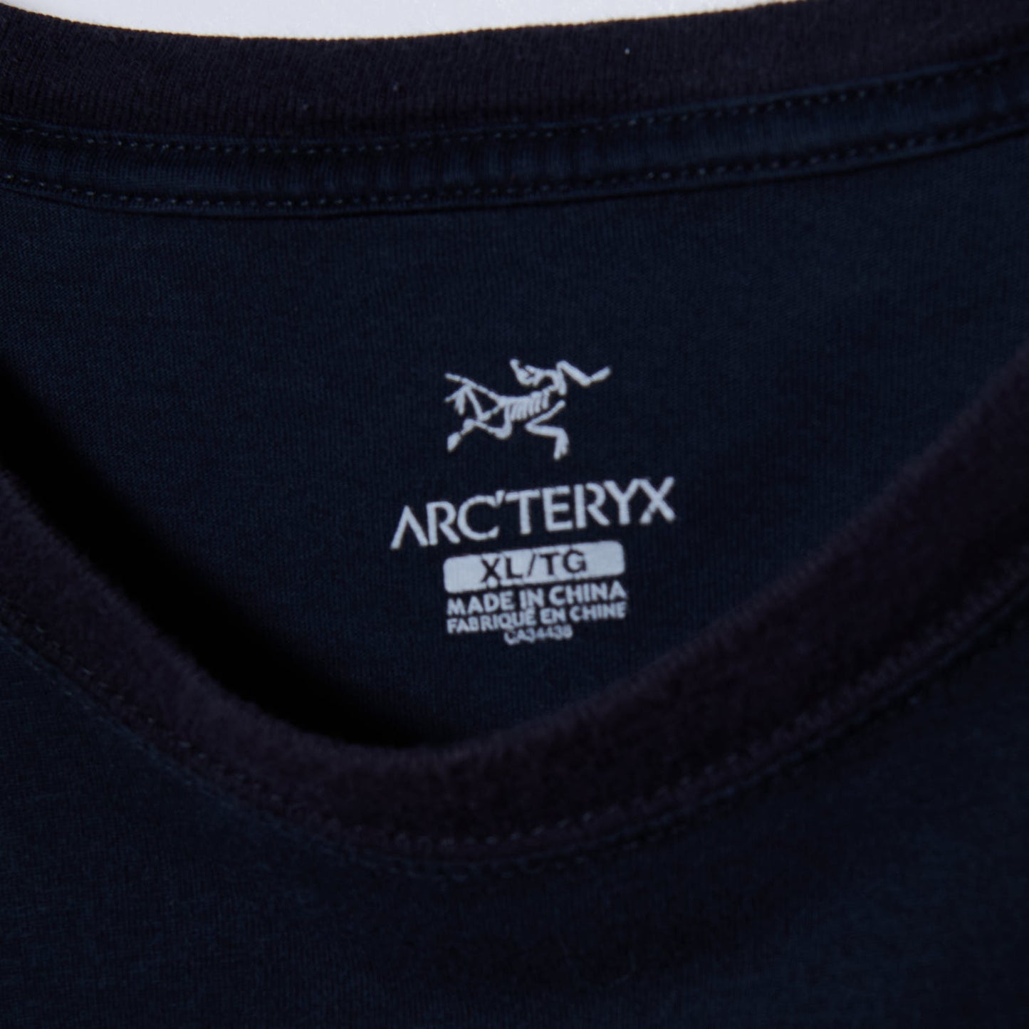 Vintage Arc'teryx Leaf T-Shirt XL