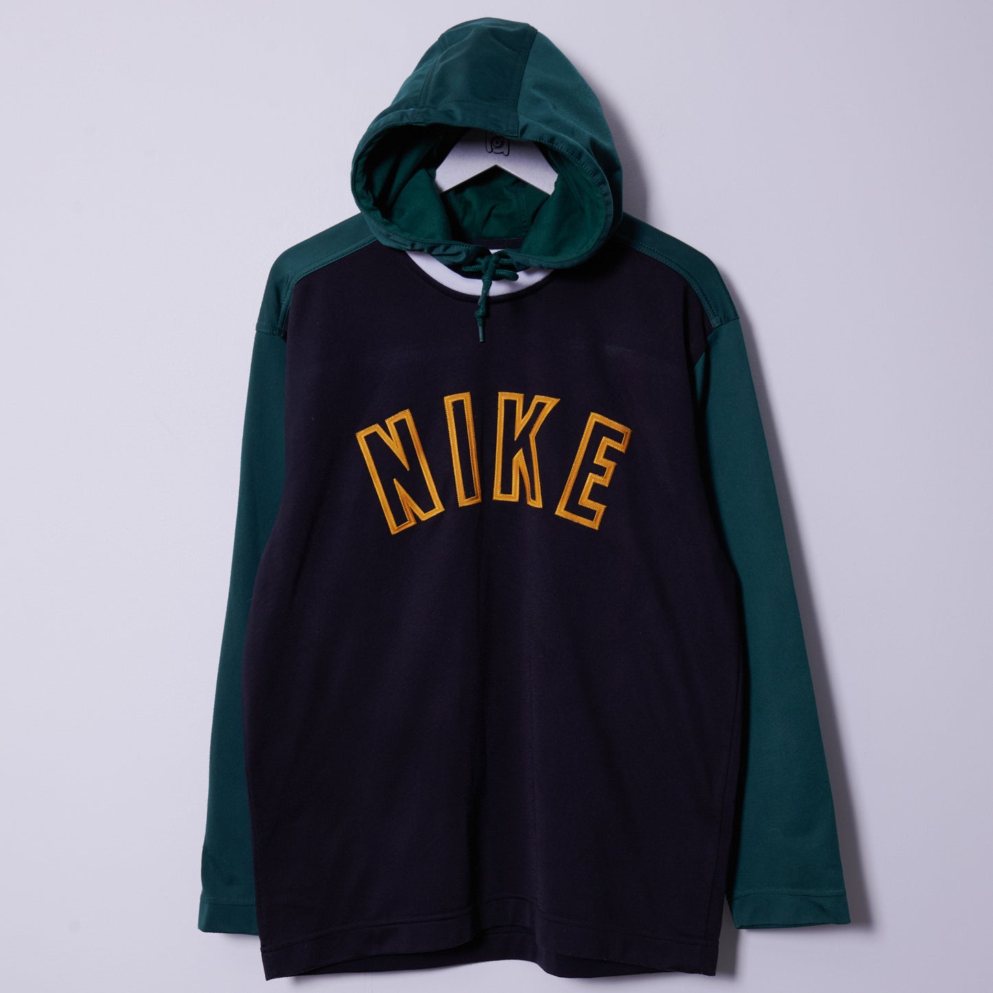 Vintage Nike Hoodie Medium